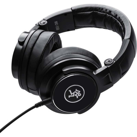 Mackie MC 150 Mackie MC 150