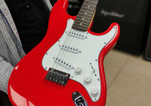 گيتار الکتريک اسکوایر Squier Bullet Strat HT Red
